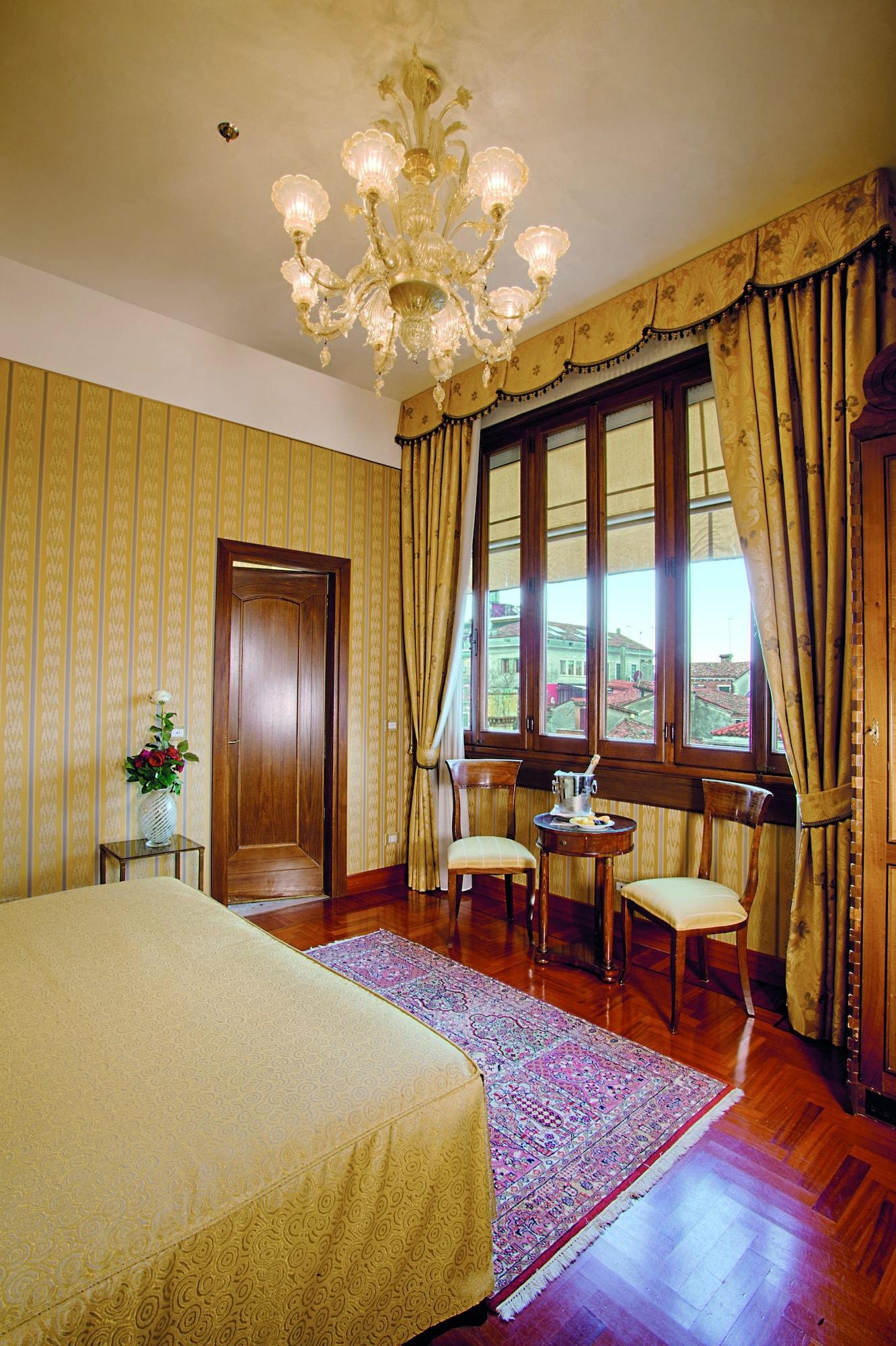 Hotel Palazzo Stern Venice Exterior photo